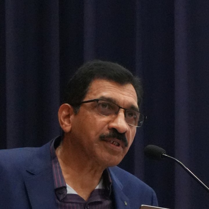Portrait of Dr. Suresh Kattera, Director and IVF pioneer at Mysuru Fertility Centre